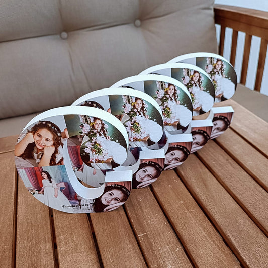Detalle de las iniciales de 13 cm con fotos - Picletters