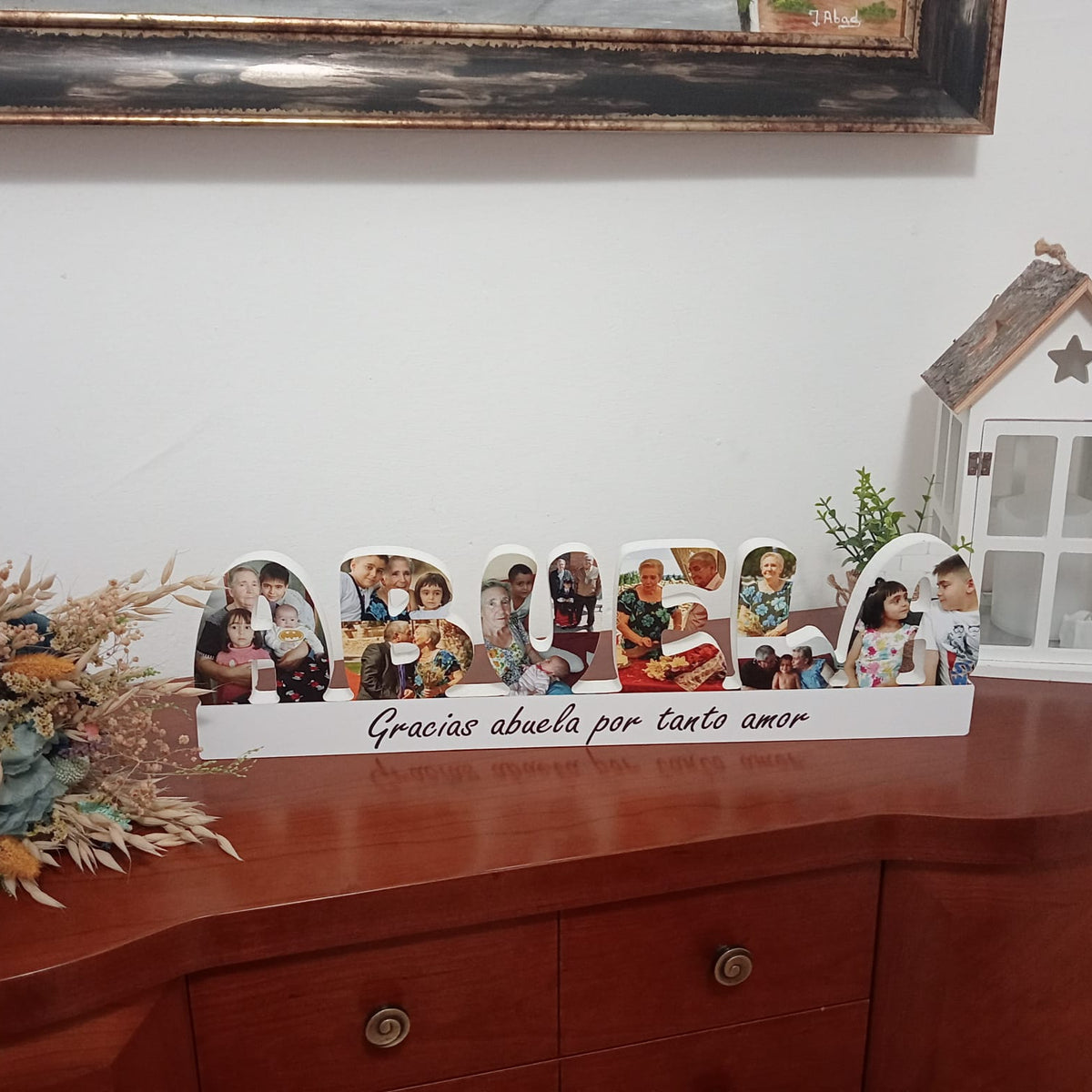 Letrero ABUELA con fotos y base con dedicatoria - Picletters