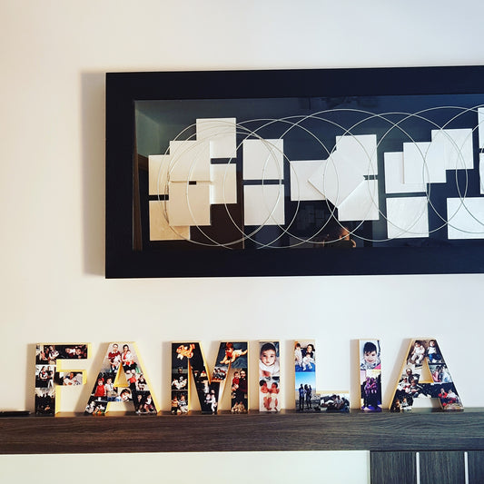 Letrero FAMILIA con fotos, letras sueltas en mayúsculas - Picletters