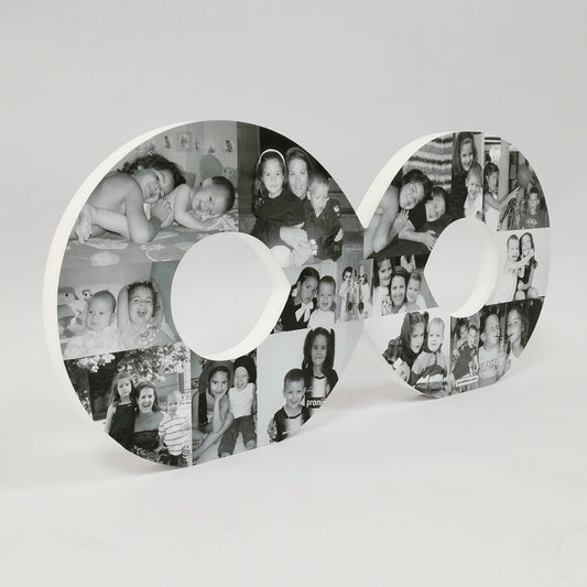 Símbolo infinito con fotos en 3D - Picletters