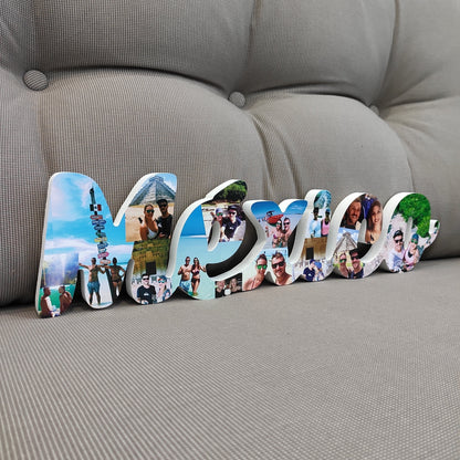 Letras decorativas "Mexico" personalizadas con fotos de viaje, apoyadas sobre un sofá